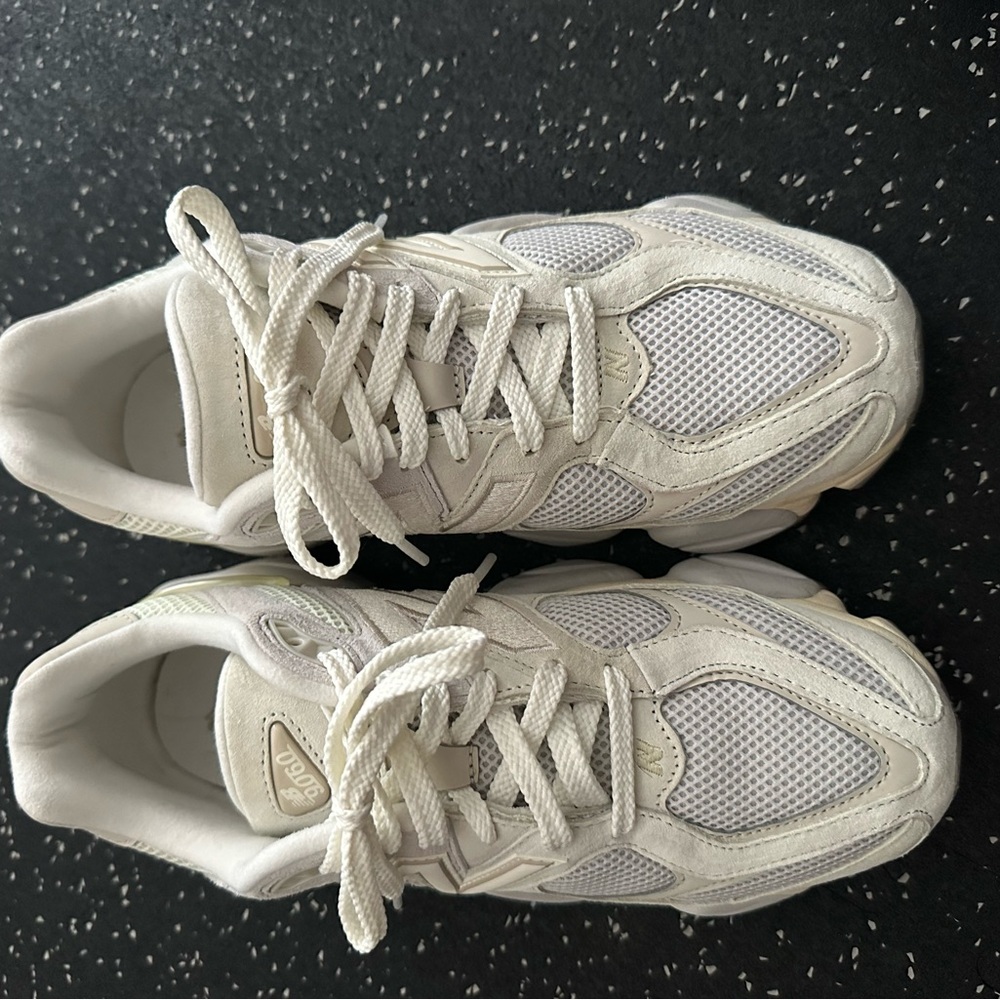 New Balance 9060 Sneakers